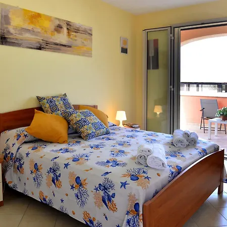 Marzamemi بيت للعطل